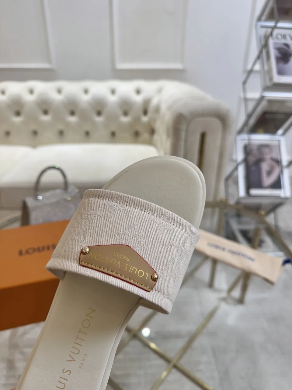 👟👟Ex-factory price 340👟👟 Genuine leather sole +40 Lv denim jacquard slippers, ex-factory price 70-43 Leather sole +40